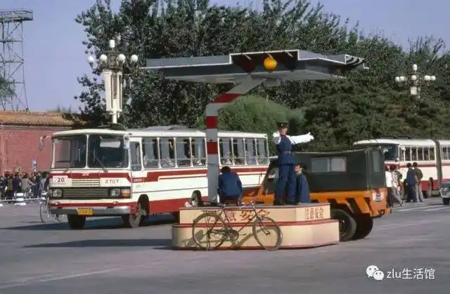 出生与消亡 北京红黄老公交记忆之bk663