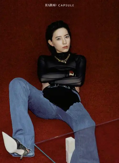 李斯丹妮i型e人##李斯丹妮haibao胶囊刊首封##haibaocapsule##海报