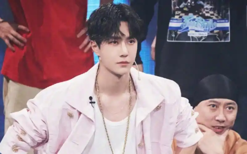 王一博锤子舞推广大使