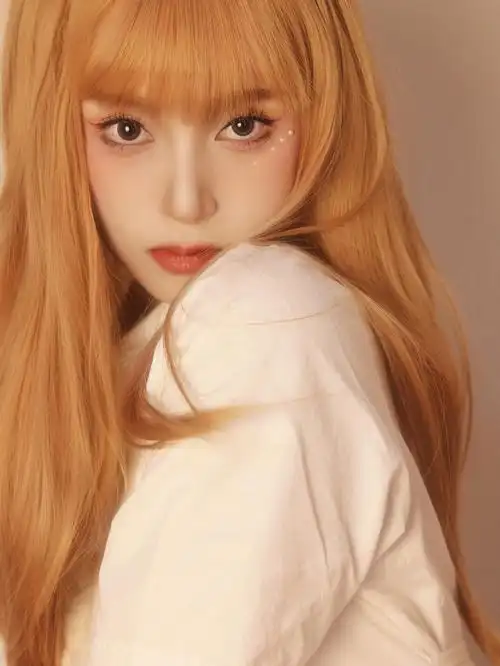 更喜欢黄头发的姐姐