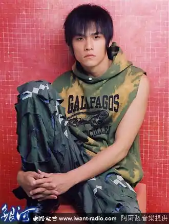 > 周杰伦『八度空间』专辑