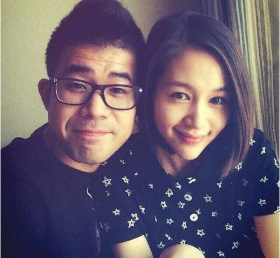 王子文被曝带小孩游玩,隐婚生子传言再起,她老公究竟是谁!