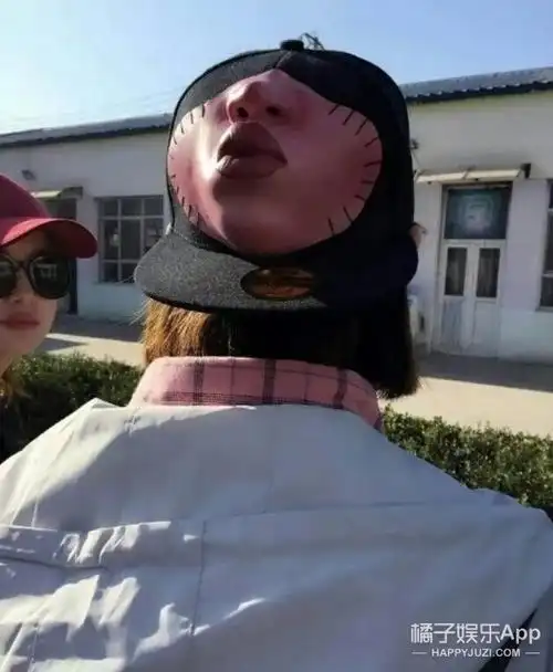 【奇葩买家秀】这小孩的狂笑太邪魅!