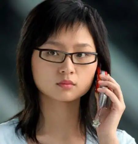 周笔畅出道十二年假小子变女神网友质疑整容遭打脸