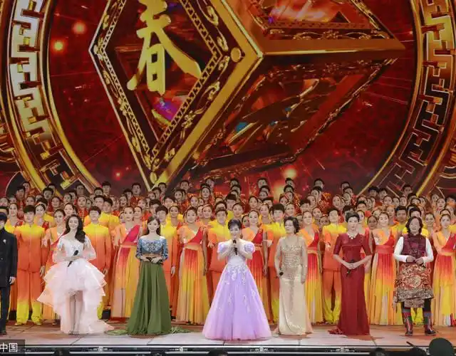 2017央视鸡年春晚现场