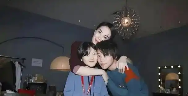 王菲谢霆锋高调官宣喜讯!恭喜恭喜,众望所归,终于等到这一天!