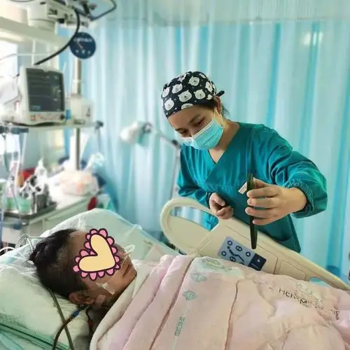 icu 科室力量01科室设备介绍配备监护仪,呼吸机,血气分析仪,除颤仪