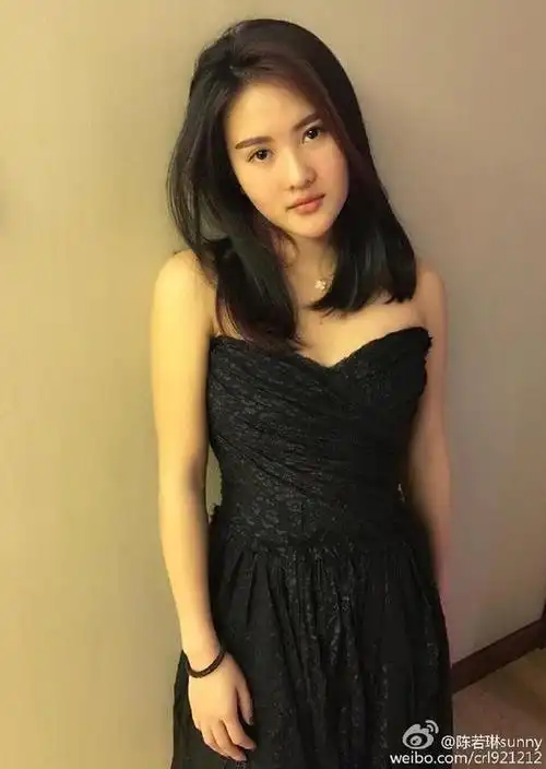 中国跳水队每一代运动员中一直以来都是有着跳水皇后的美称,像伏明霞