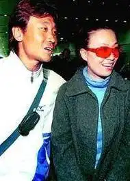 原创那英和高峰在一起十年被分手带儿子嫁给酒吧老板婚后甜蜜幸福