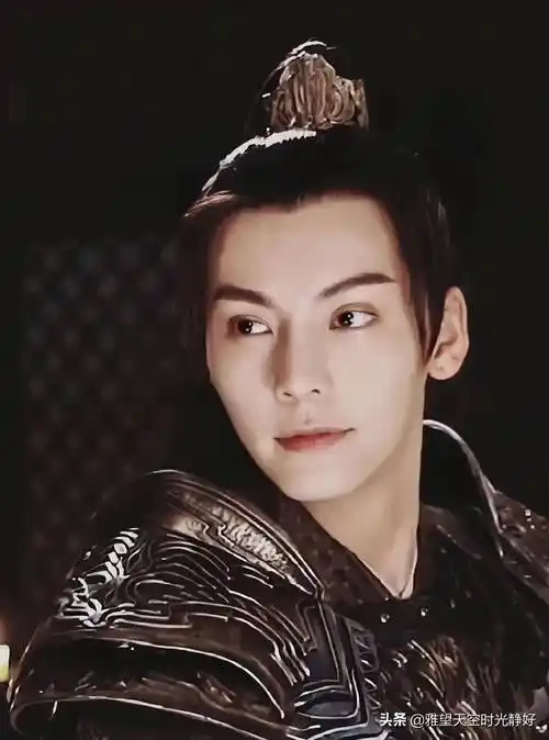 古装剧男明星身穿铠甲造型大盘点个个霸气果敢帅气非凡