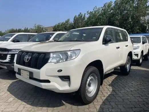 全新22款丰田霸道2700丐版售价428万起支持分期按揭