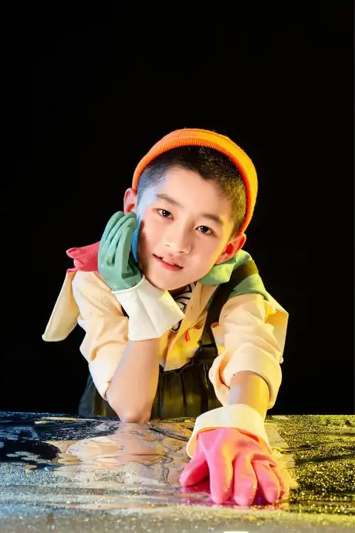 小男孩_儿童摄影作品_摄影作品-黑光图库