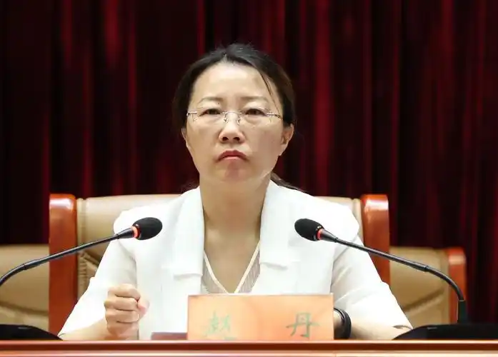 【新闻快讯】项城市领导干部大会召开 李飞任项城市委