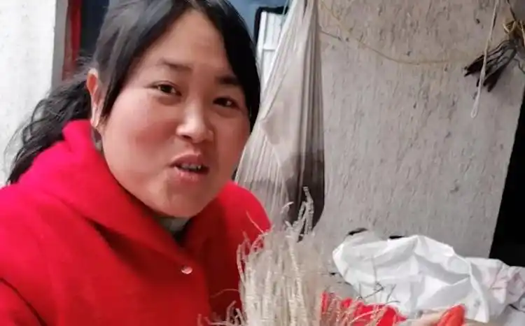 陈说美食,别名胖妹,安徽滁州人,抖音红人,抖音id为:625926141,直播