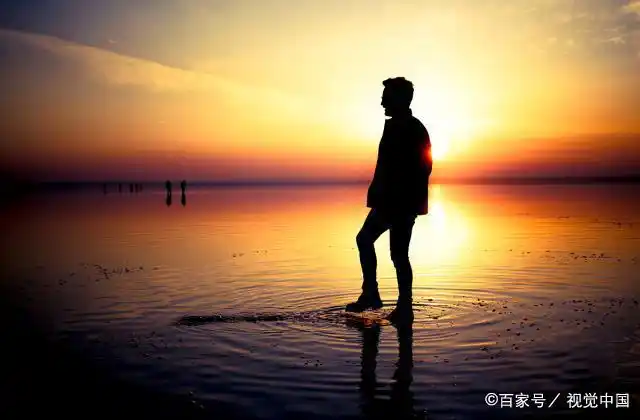 人生中有一种力量叫做沉默,人生中有一种能量叫做安静