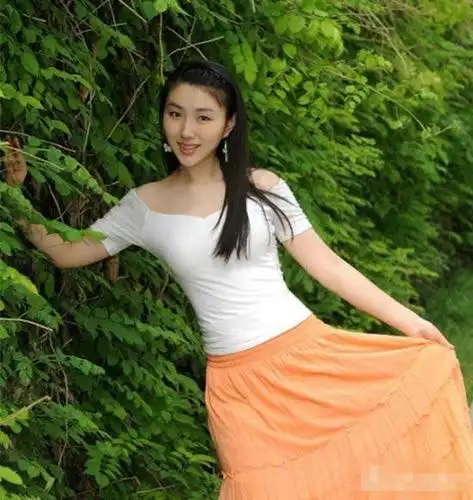 尹相杰小20岁女友清纯写真曝光(图)