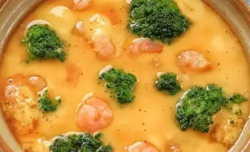 西兰花虾仁豆腐蒸