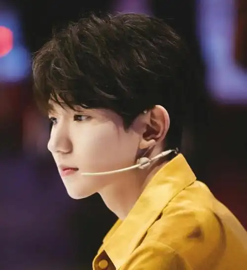 同一男团出身,王源新剧一片叫好,却意外扯下王俊凯的"遮羞布"