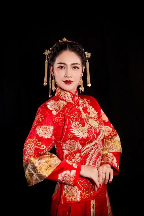 秀禾服及饰品试装拍摄