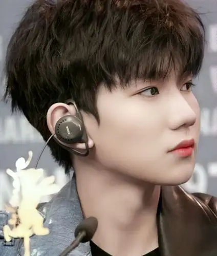 王源绝美壁纸更新78