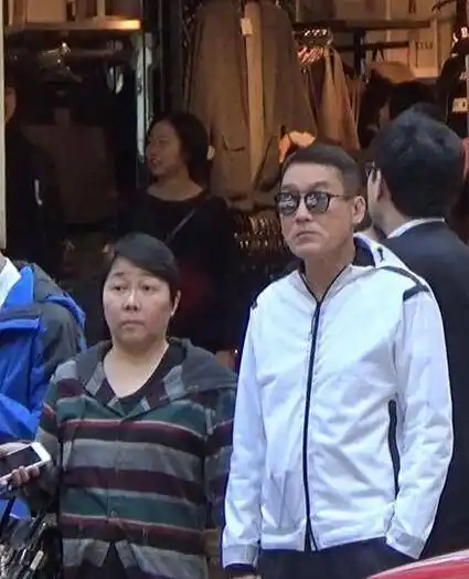 江嘉年_妻子_角色