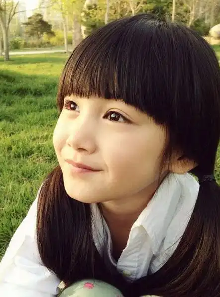 在潇潇难看的时候,接近毁容的时间,男孩离开了她,选择了默默的离开