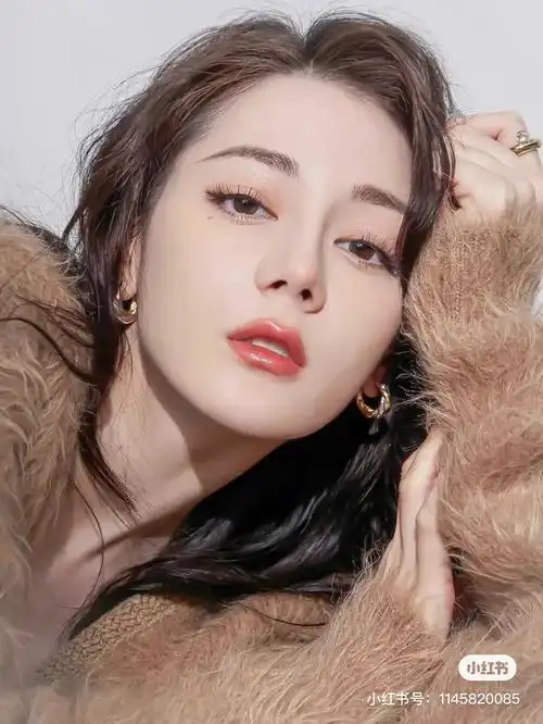 迪丽热巴  #杨超越  #关晓彤  #杨露思  #杨幂  #素描头像  #美术