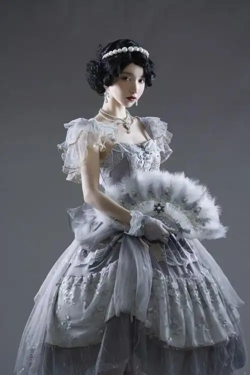 洛可可和巴洛克的lo装都是怎么样的呢?