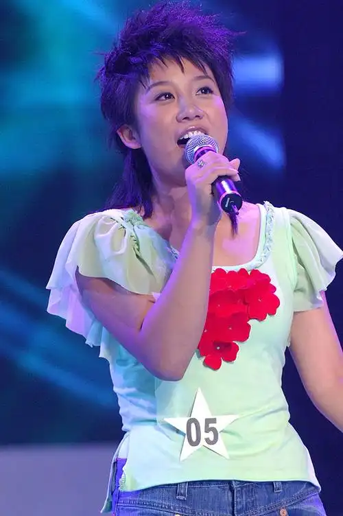 今日(7月28日星期五),2006快乐中国超级女声沈阳唱区5进3晋级赛播出