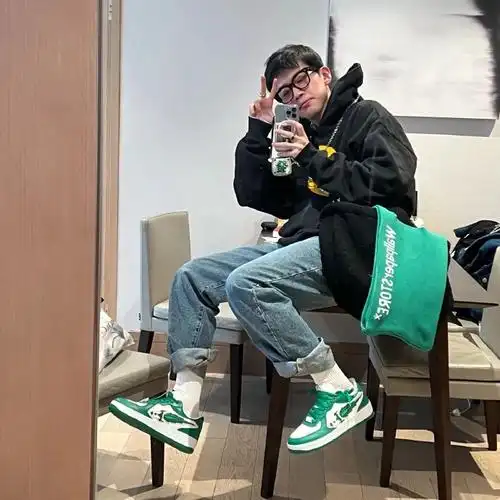 费启鸣私服##男生穿搭