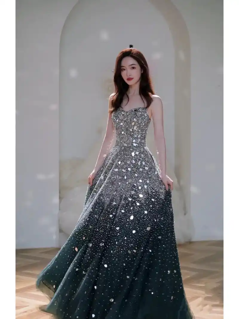 一袭抹胸深蓝色礼服坠入了我的心窝07杭州婚纱  - 抖音