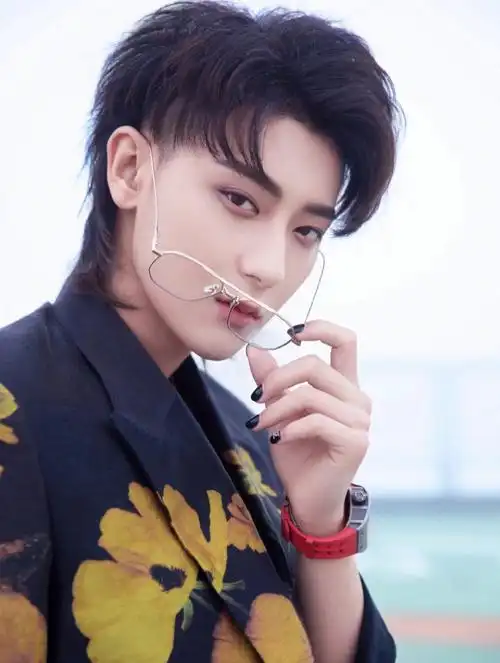 黄子韬的图片来了