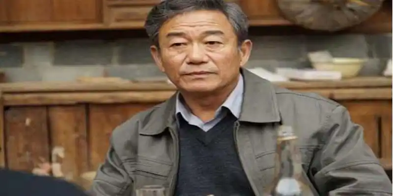 常远的爷爷,相声演员-常宝华,2018年9月7日,在北京去世,年龄88岁.