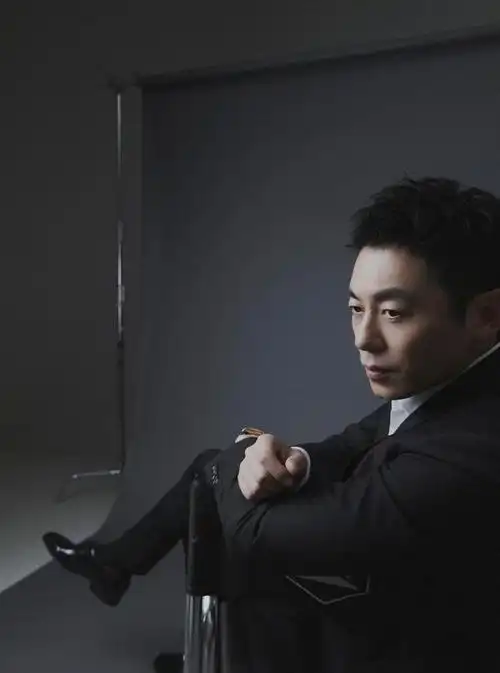 沈佳妮体操运动员转行当演员嫁小一岁朱亚文生两女被当成宝