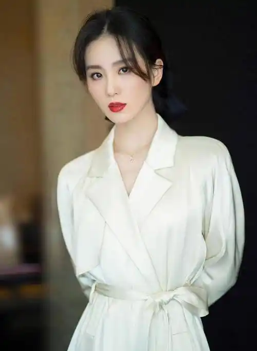 刘诗诗衣品太高阶!