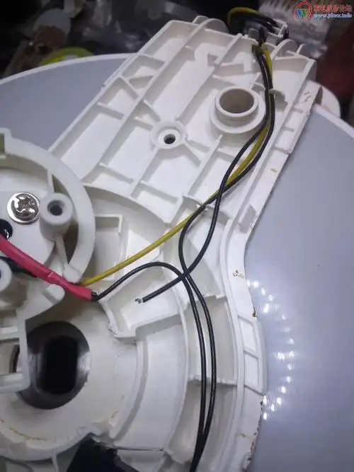 再发一个苏泊尔电压力锅拆机流程