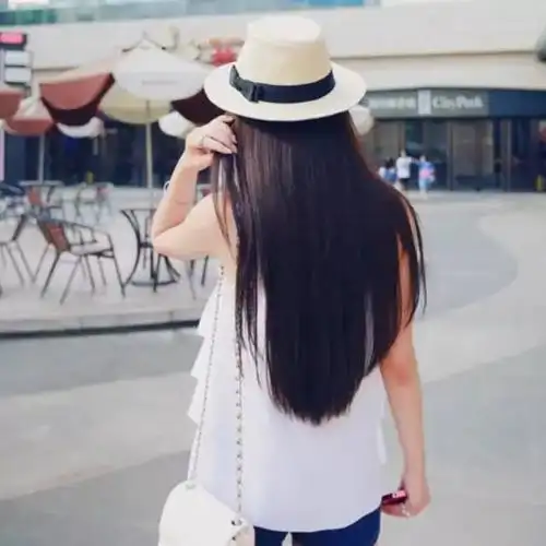 qq皮肤女生背影长发