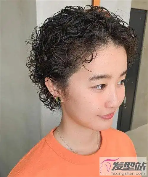 八款蓬松时尚的短发 每一款美到让人尖叫