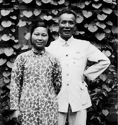 却为丈夫弃前途,相夫教子45年,笑言:我是勤杂工_李可染_邹佩珠_苏娥