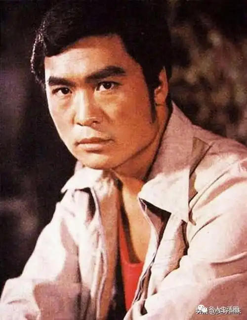 老照片阳光帅气的八十年代男影星马晓伟唐国强郭凯敏周里京