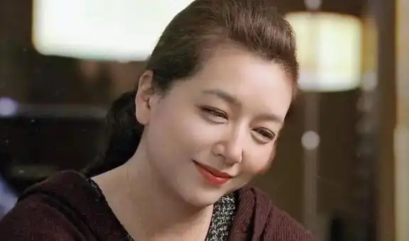 靳东江珊分手12年后他娶二婚妻子她嫁二婚丈夫两人各自安好