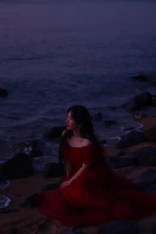 海边美女迷人写真