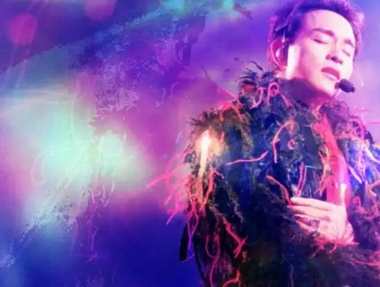 张国荣的舞台魅力在华语歌坛树立标杆,至今无一位男星可以出其左. .