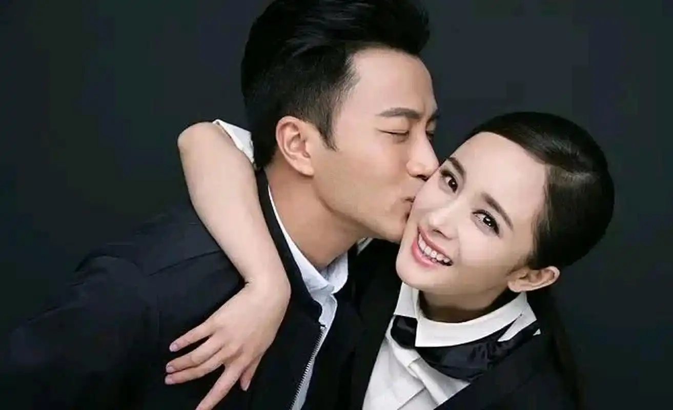 近日一条名为杨幂看到刘恺威落泪了的新闻引起了广泛关注,据报道