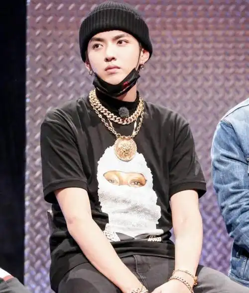 吴亦凡二审维持13年原判狱中状态被曝光疑似吴母发文曝更多细节