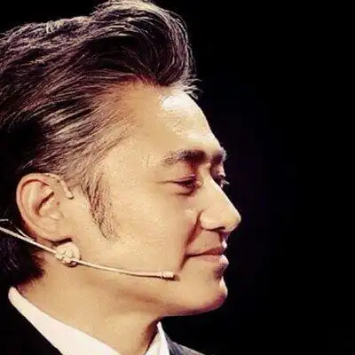 男神吴秀波侧脸 萌叔近况大曝光