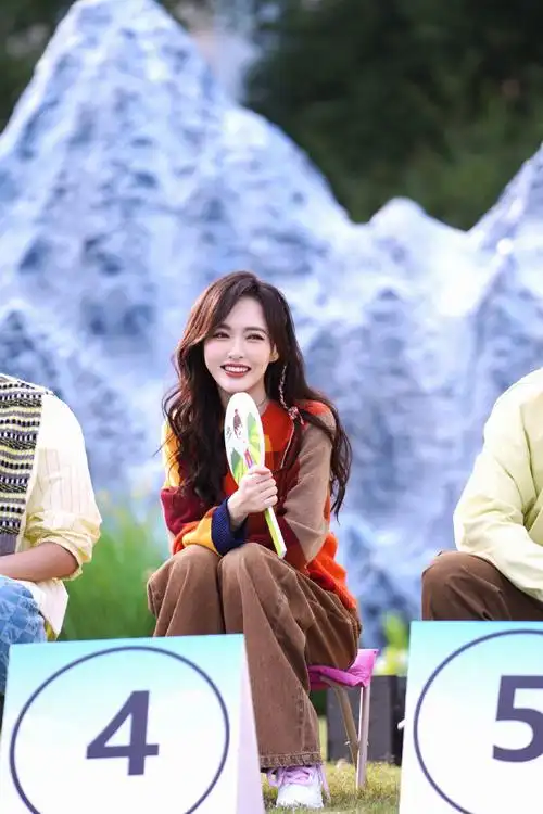 唐嫣三次旗袍变装##王牌对王牌