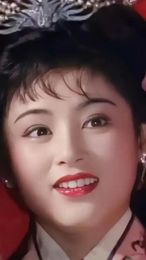 陈红年轻时的颜,那简直连倾国倾城都觉得还不够夸