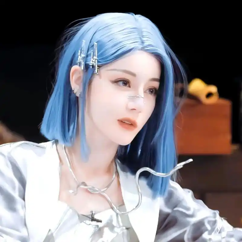 送一些头像!大家看水印噢! #迪丽热巴 # - 抖音