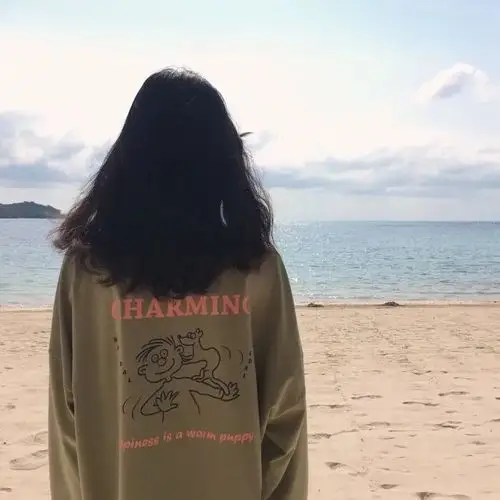 超喜欢这组背影女生头像